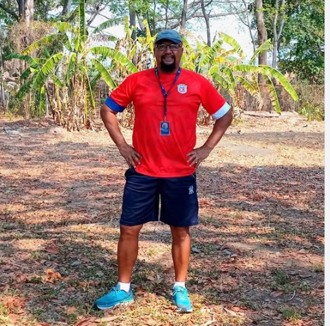 Farmacia fisica para su salud a la orden